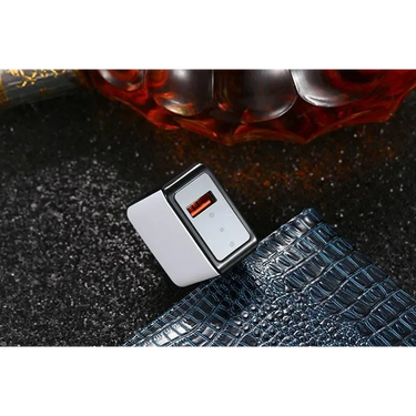 HD 1080P Hidden Camera USB Charger Night Vision